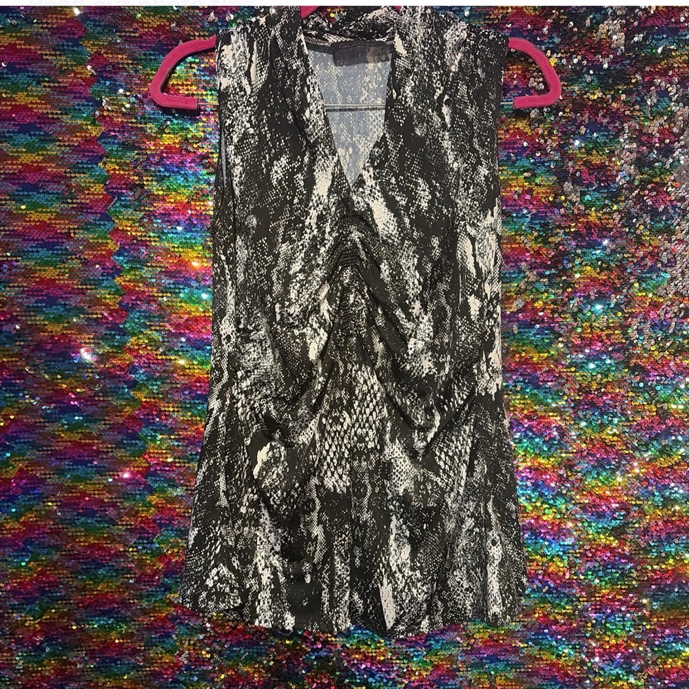 Black and White Sleeveless Top